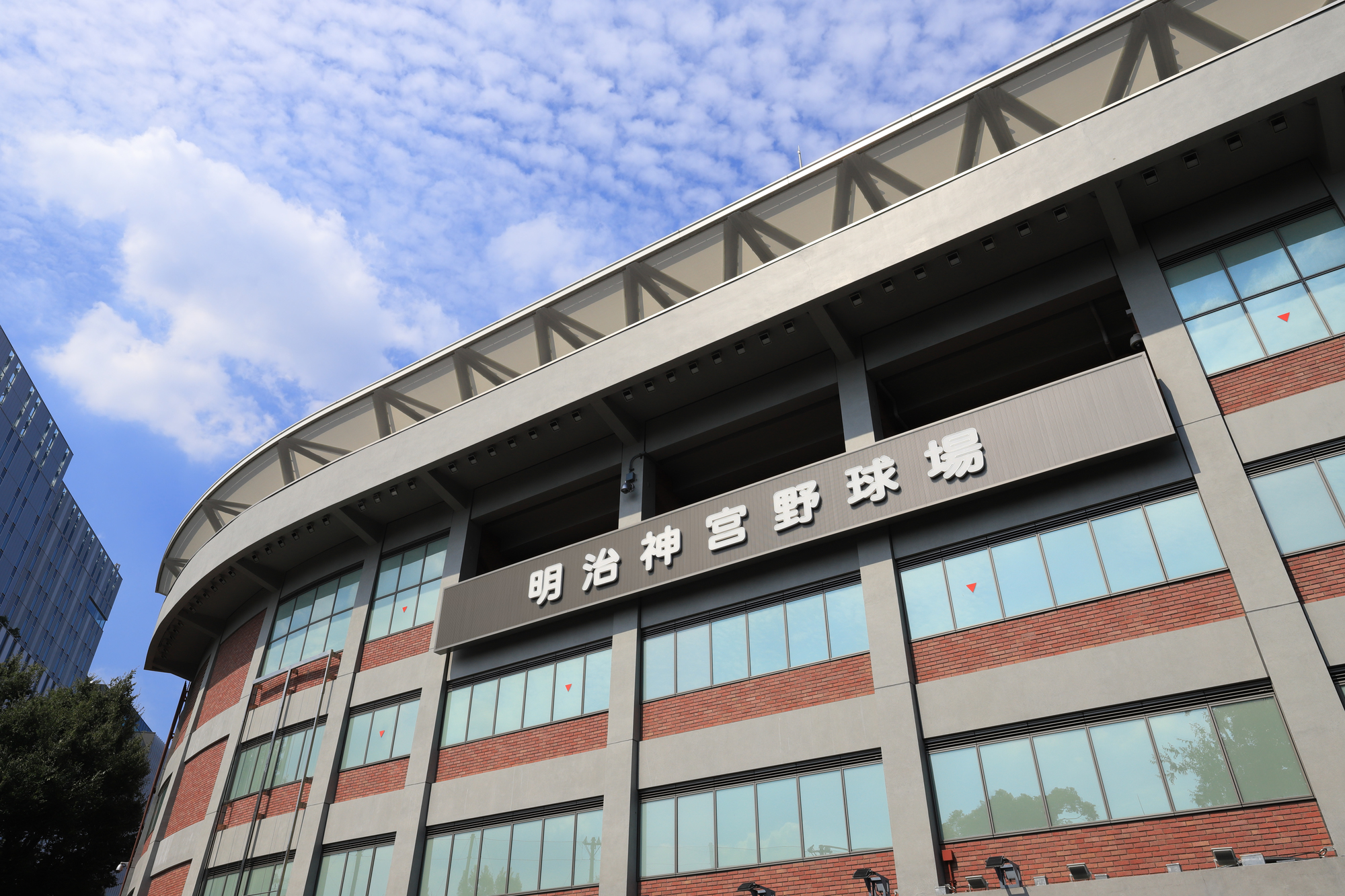 明治神宮野球場の座席表と会場情報